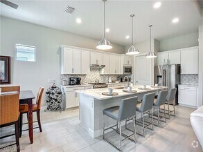Building Photo - 2126 Yellowfin Cir
