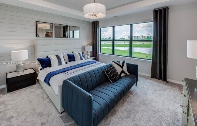 Foto del edificio - 2485 Primrose Pl