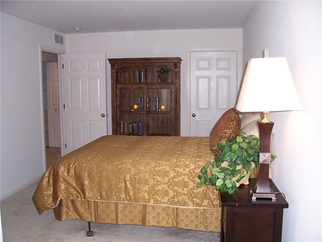 Building Photo - 2851 Sugar Maple Dr