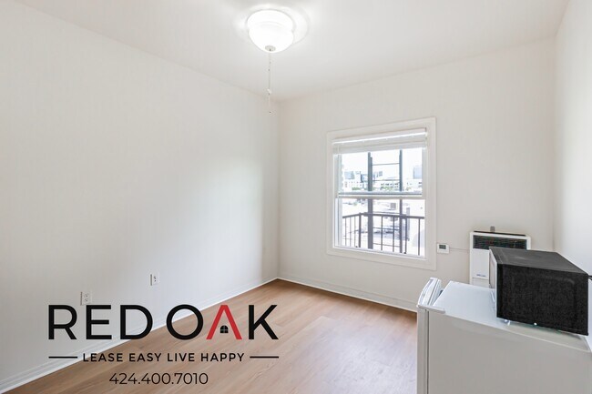Foto del edificio - Splendid Bachelor Unit with Lots of Natura...