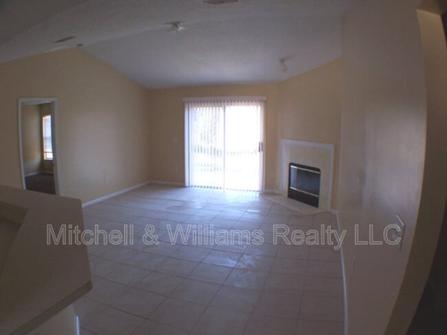 Building Photo - 3952 Hideaway Lane