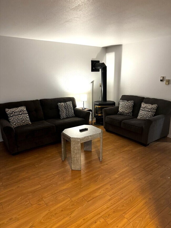 Photo du bâtiment - 2 bedroom in Kitimat BC V8C 1G8