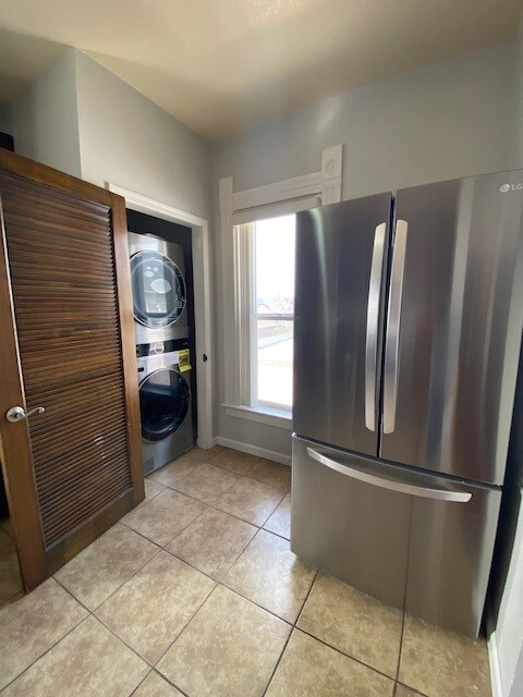 Building Photo - 1432 Constance St