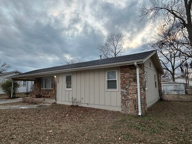 Foto del edificio - 1008 S Mill St