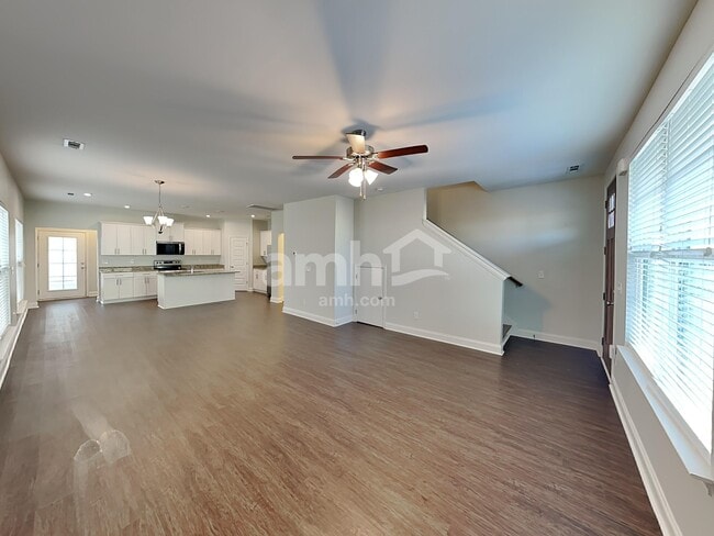 Building Photo - 5354 Tupelo St