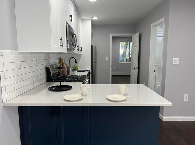 Building Photo - 58 Astor Pl