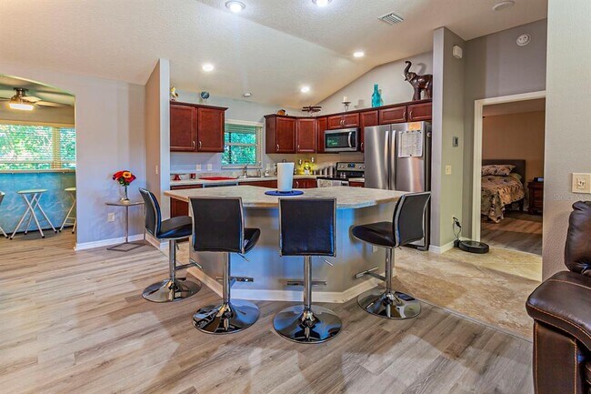 Foto del edificio - 1871 W Schwartz Blvd