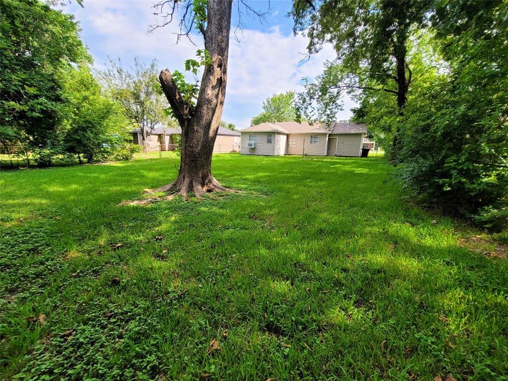 Primary Photo - 7625 Bywood St