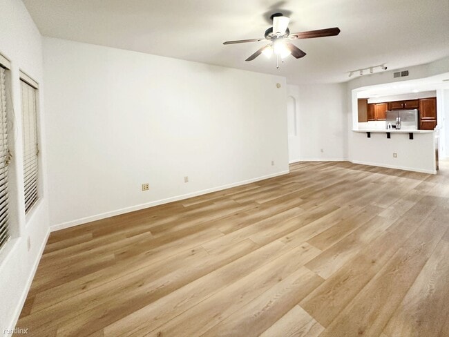 Building Photo - 2 br, 2 bath Condo - 14000 N 94th St 1091 ...