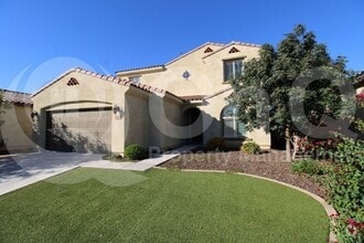 Building Photo - 4414 E Angela Dr