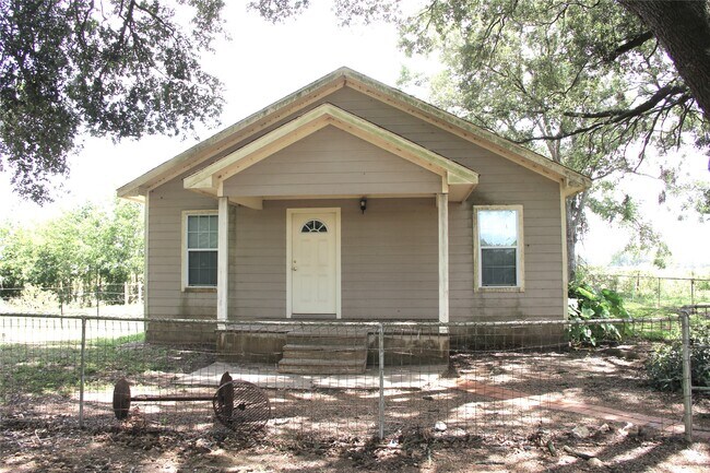 Foto del edificio - 7729 Farm to Market Rd 1301