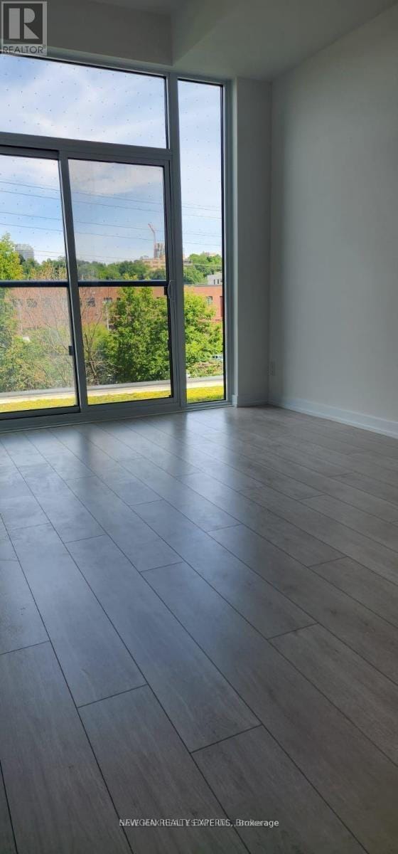 Photo du bâtiment - 500 Dupont St