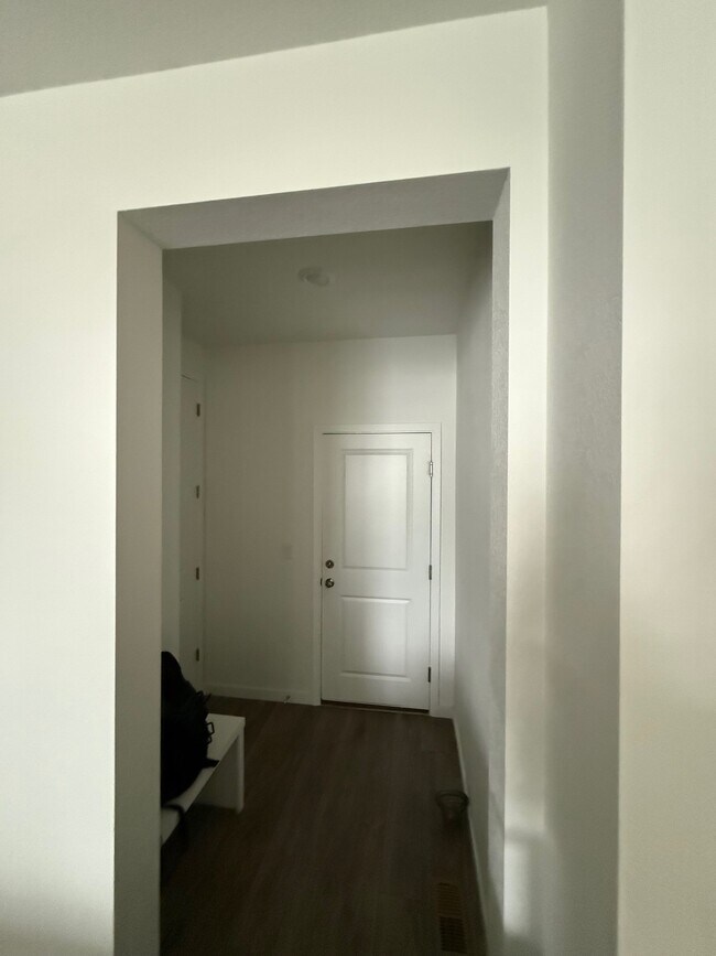 Foto del edificio - 8978 Woodmere Ct