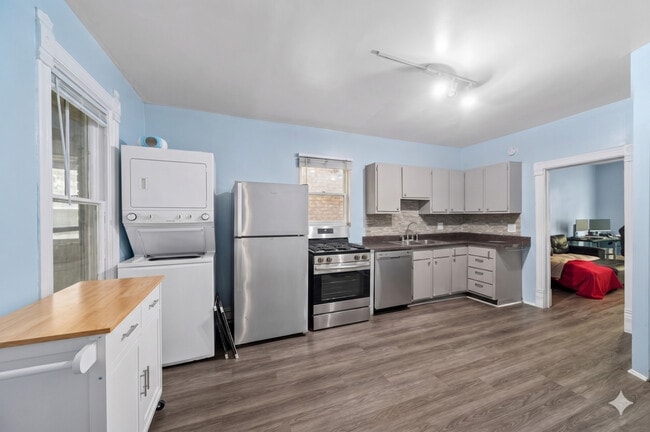 Foto del edificio - 1645 W Beach Ave