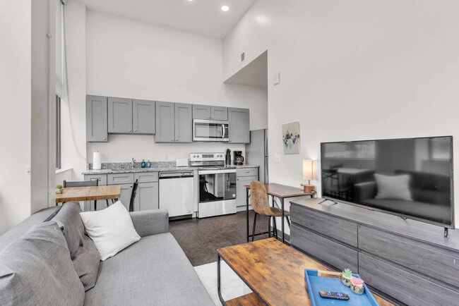 Building Photo - 800 Penn Ave