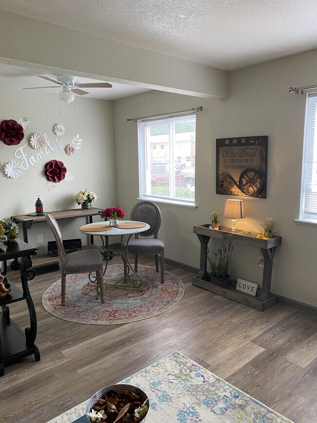 Foto del edificio - 520 Bellwood Rd