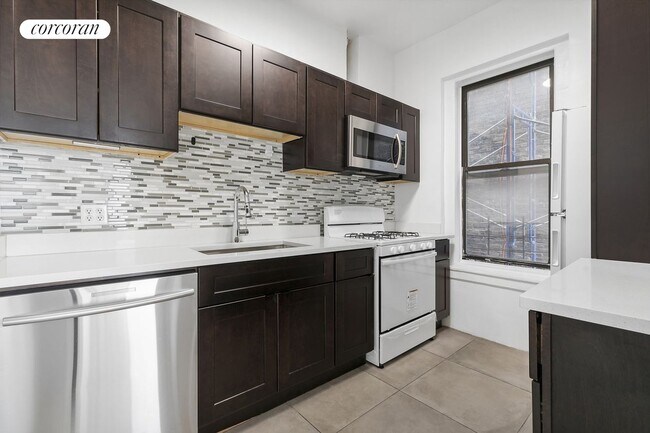 Foto del edificio - 503 W 111th St