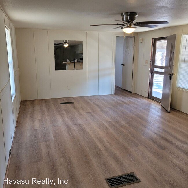 Building Photo - 2 br, 2 bath House - 5875 N. Reef Blvd.