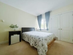 Building Photo - 1561 Wesbrook Cres