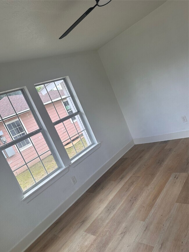 Building Photo - 1704 Sam Wilson St