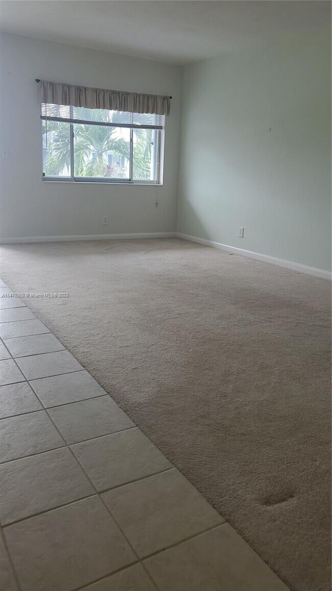 2400 Lake Osborne Dr Unit 204, Lake Worth Beach, FL 33461 Condo for