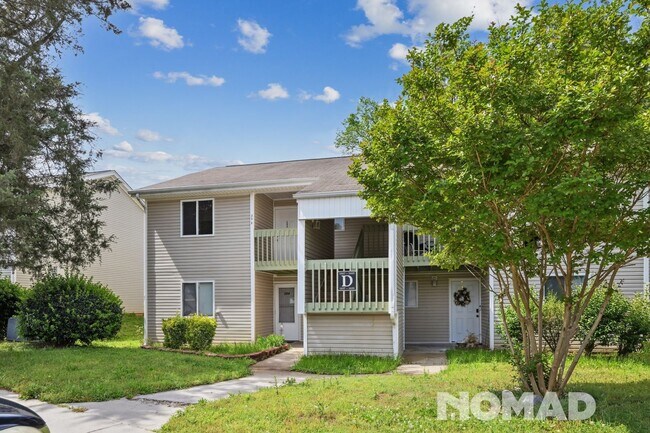 Foto del edificio - Charming 2BR Condo in Rock Hill
