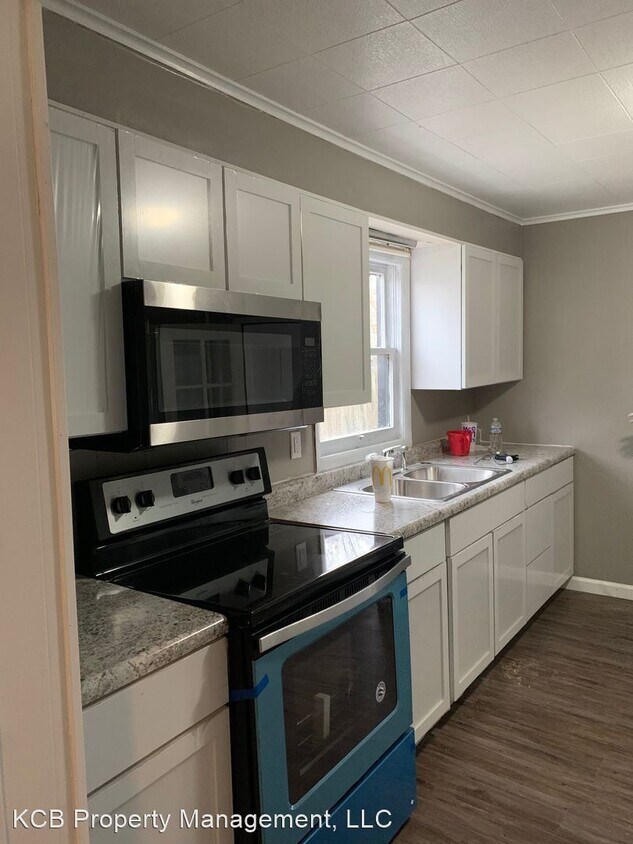 Foto principal - 2 br, 1 bath House - 733 South Wabash Avenue