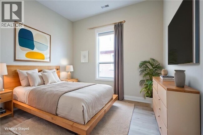 Photo du bâtiment - 728 ELEVENTH Avenue Unit# B