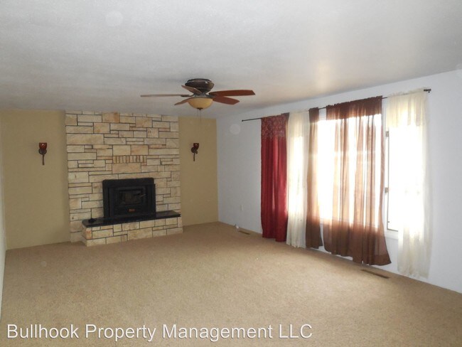 Foto del edificio - 11 Cypress Dr