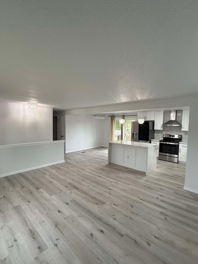 Foto del edificio - 4617 N Bristol St