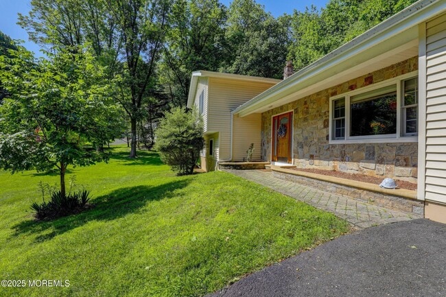 Building Photo - 3 Galewood Dr