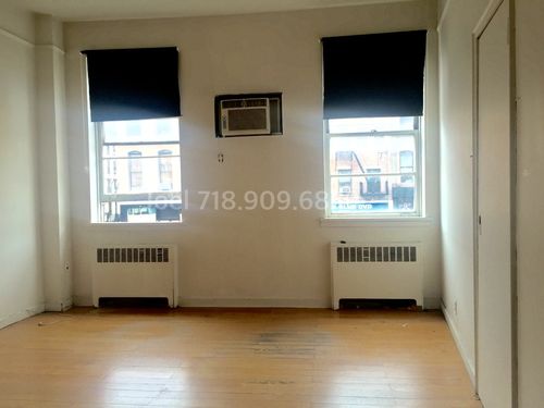 Foto del edificio - 166 8th Ave