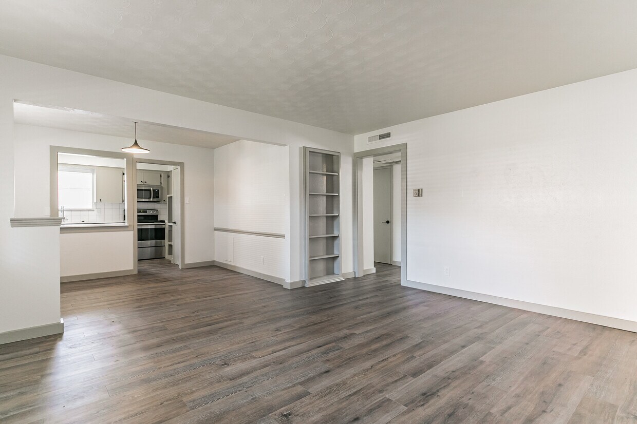 Colony House Apartments 6235 Oram St Dallas, TX