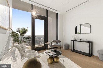 Building Photo - 210 S 12th St