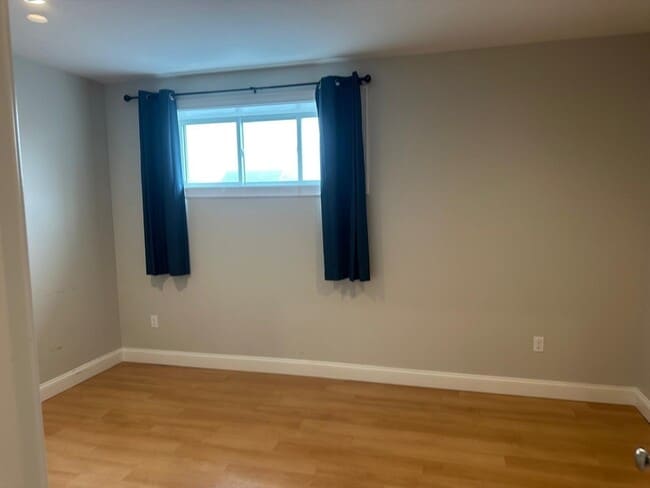 Foto del edificio - 816 Brayton Point Rd