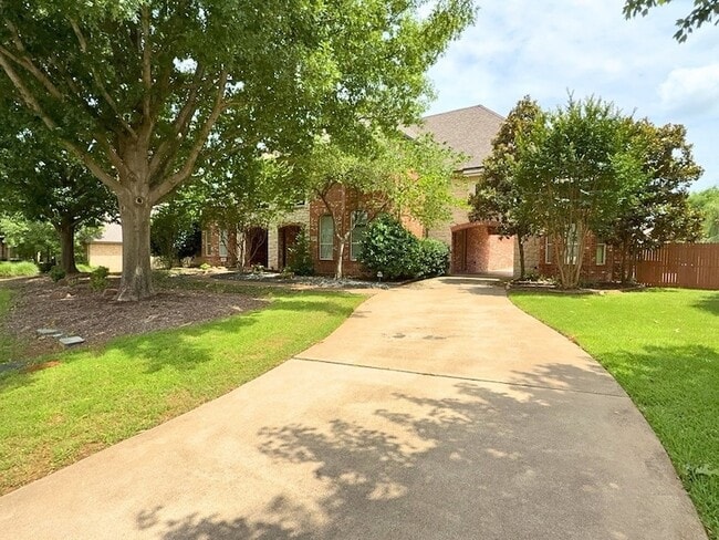 Photo - 1205 Golden Gate Drive House
