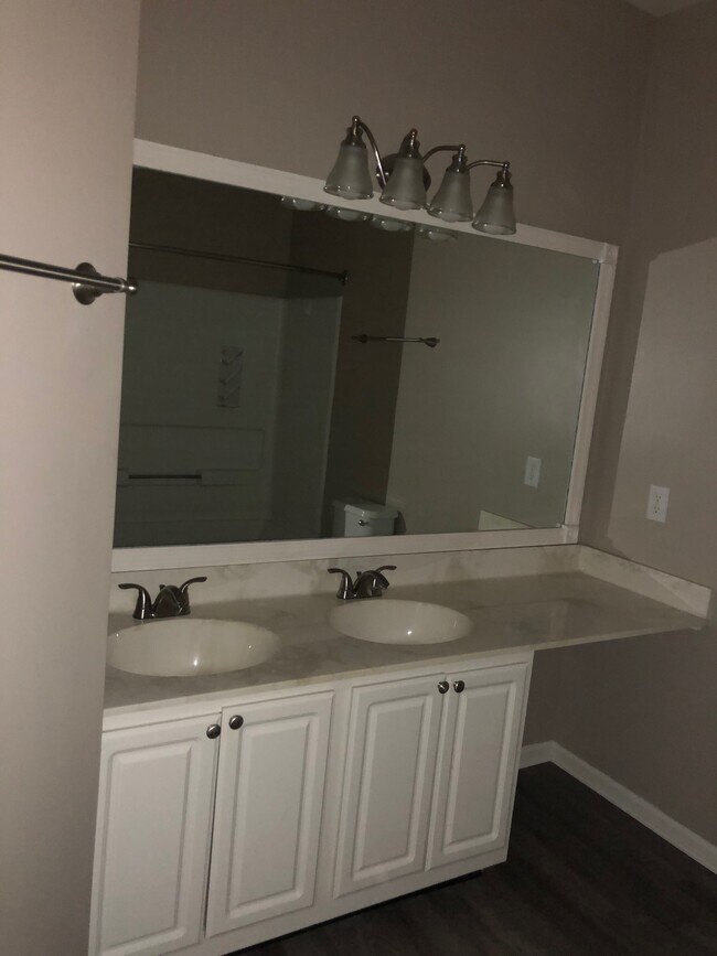 Foto del edificio - 6045 Craughwell Ln
