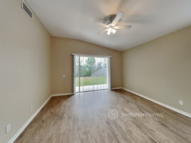 Foto del edificio - 5241 Clover Mist Dr