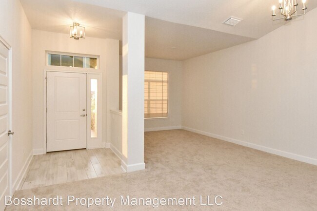 Building Photo - 4 br, 3 bath House - 8409 SW 58th Avenue