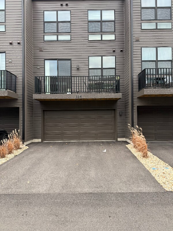 Foto del edificio - 314 Summit Cir