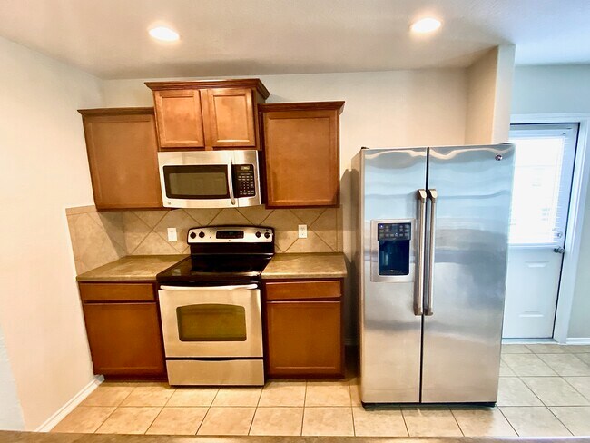 Foto del edificio - 11515 Oaks Hike