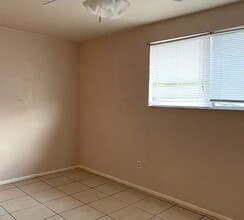 Building Photo - 6117 SW 12 Pl