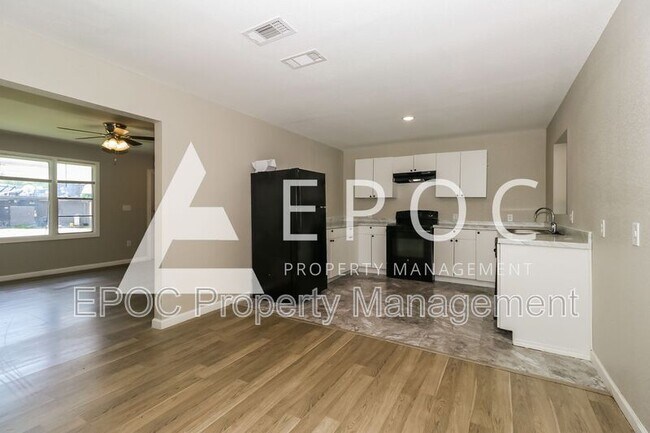 Foto del edificio - 708 Turner St