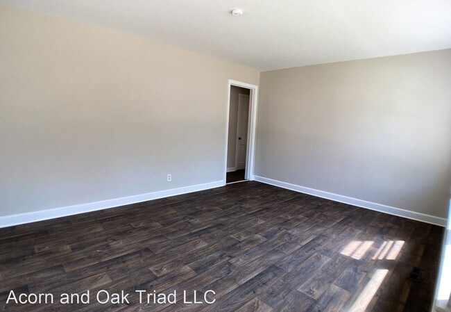 Foto del edificio - 2 br, 1 bath House - 512 Ellwood Dr
