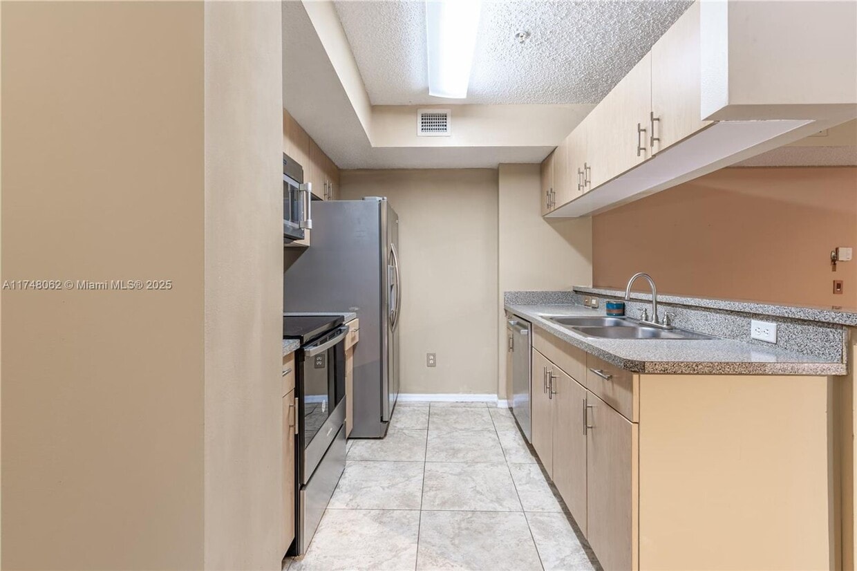 Photo - 450 S Park Road 5-307, Hollywood, FL 33021
