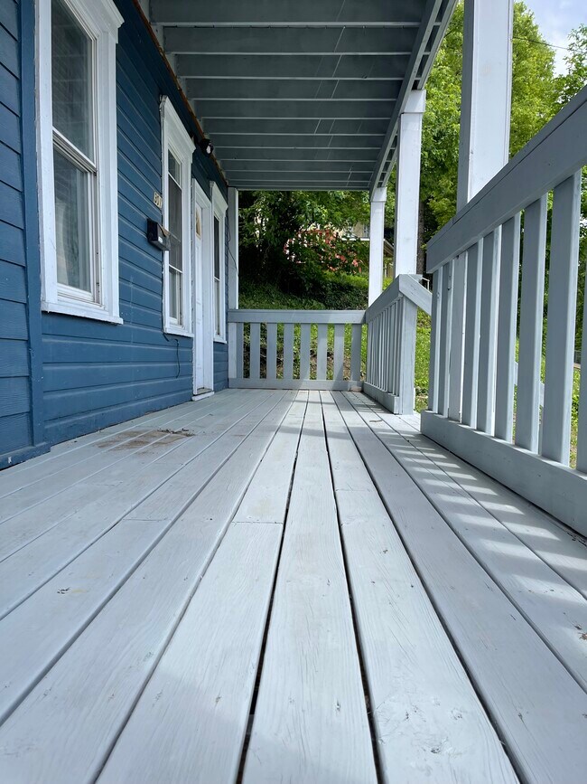 301 Richwood Ave Unit 301 Richwood Avenue 1, WV 26505 Apartments in