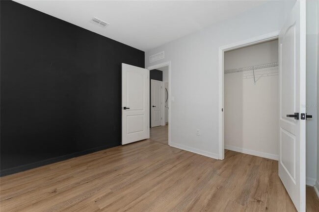 Foto del edificio - 1982 King Ranch St