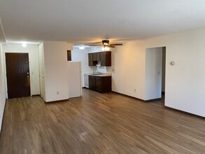 Building Photo - Rhode Island Chateau Apartments