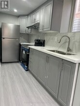 Building Photo - 70 Rosewell Cres