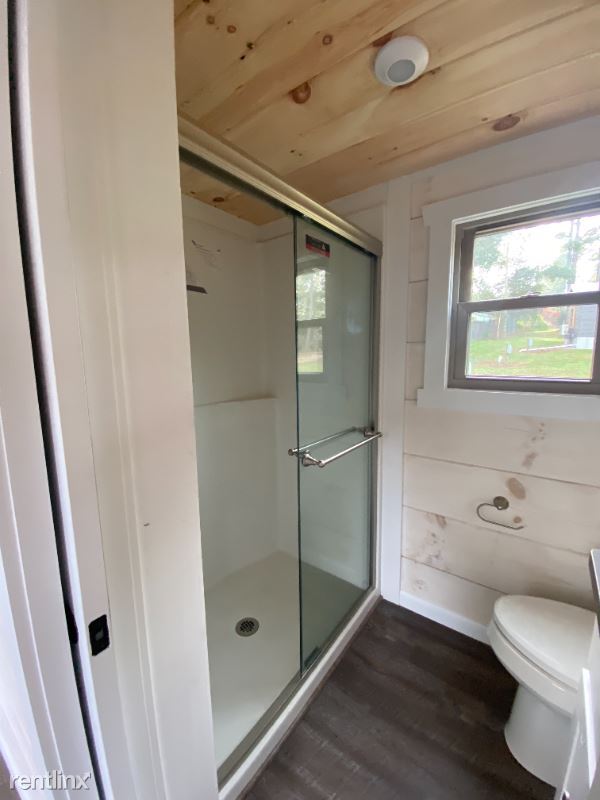 Building Photo - 2 br, 1 bath House - 8 Tiny Home Circle